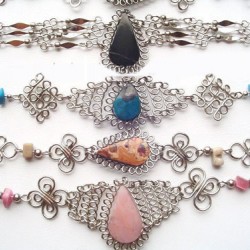 50  BEAUTIFUL WHOLESALE ALPACA SILVER PERUVIAN MIXED STONE BRACELETS, CLASSIC DESIGN